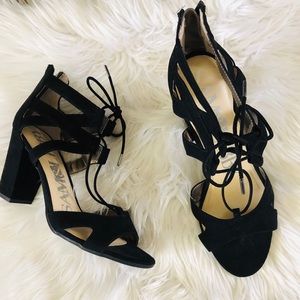 Black strappy heel | SAM + LIBBY